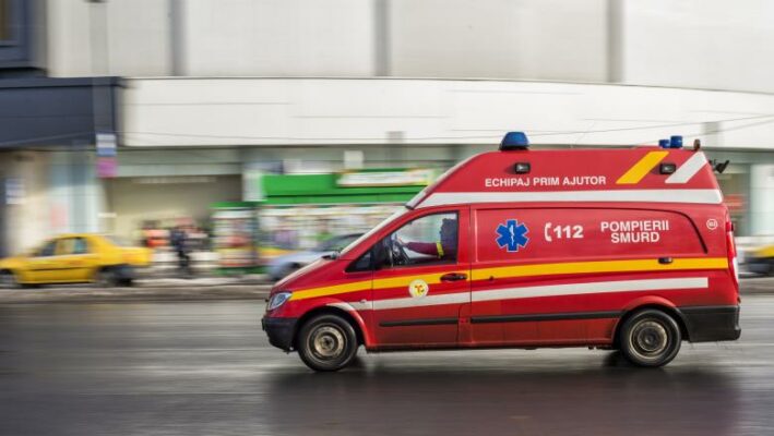 Coliziune devastatoare între un camion și o dubă în Ștefan cel Mare, Constanța 1 grav accident rutier intre un camion si o duba in localitatea stefan cel mare judetul constanta 68fb1ae3203d7