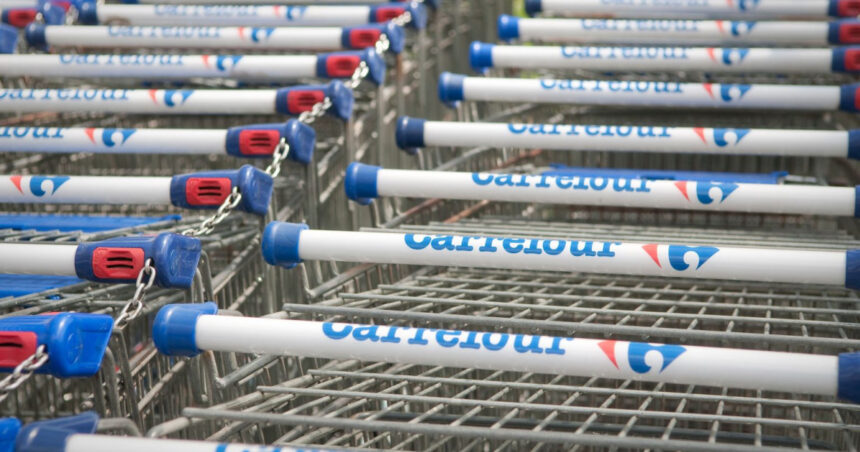 Carrefour își încheie aventura românească după 24 de ani de activitate pe piață 1 grupul carrefour vrea sa se retraga din romania dupa 24 de ani de prezenta pe piata 68fbde1587d86