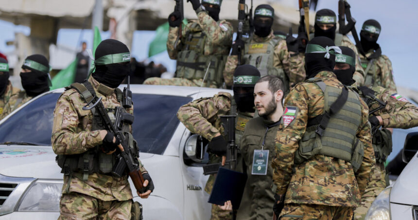 Hamas consolidează dominația în Gaza după încetarea focului, iar militanții pedepsesc localnicii suspectați de colaborare cu Israelul. 1 hamas isi intareste controlul in gaza dupa armistitiu militantii au executat localnici acuzati de cooperare cu israelul 68ee79583b86b