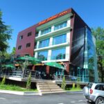 Hotelul Zodiac, disponibil pentru achiziție la prețul de 5 milioane de euro, își schimbă fața cu ajutorul Sofra – Restaurant Turcesc 2 hotelul zodiac scos la vanzare pentru 5 milioane de euro se reinventeaza sub semnatura sofra turkish restaurant 68e0d7fa7b9ee