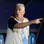 Dan Petrescu l-a trecut cu vederea, dar goalkeeperul de la CFR Cluj plănuiește o revanșă: solicită o compensație uriașă la FIFA! 3 ignorat de dan petrescu portarul lui cfr cluj pregateste razbunarea cere o suma uriasa la fifa 68f64855904e5
