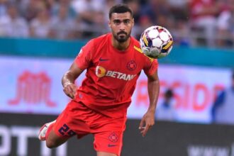 il mai tineti minte pe rachid bouhenna ce face azi fundasul interzis pe iarba fcsb de gigi becali 68fe1c3e287d3