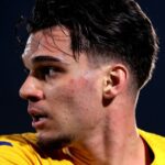 Ilie Dumitrescu își exprimă opinia asupra lui Ianis Hagi 2 ilie dumitrescu a dat verdictul despre ianis hagi 68ed4d3bb6e4e