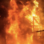 Flăcările ucigătoare din Franța: patru vieți curmate în urma unui incendiu devastator într-un bloc de locuințe 3 incendiu devastator in franta cel putin patru persoane au murit dupa ce blocul in care locuiau a fost cuprins de flacari 68f5ead019f2f