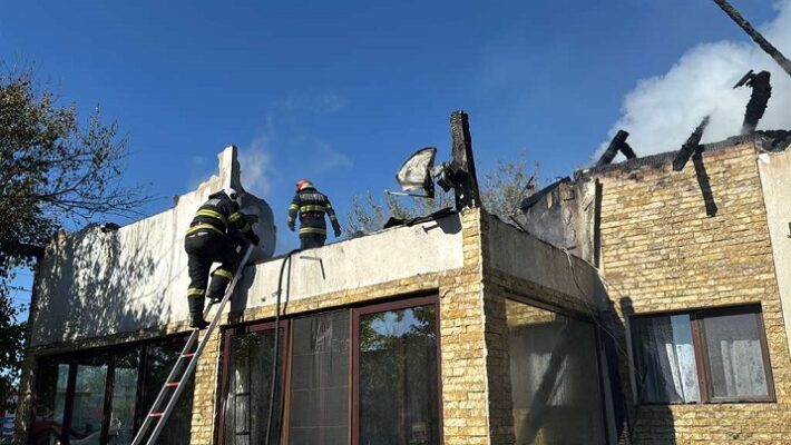 Flăcări devastatoare în Murighiol, Tulcea 1 incendiu in murighiol judetul tulcea 68fcc0c039a3d