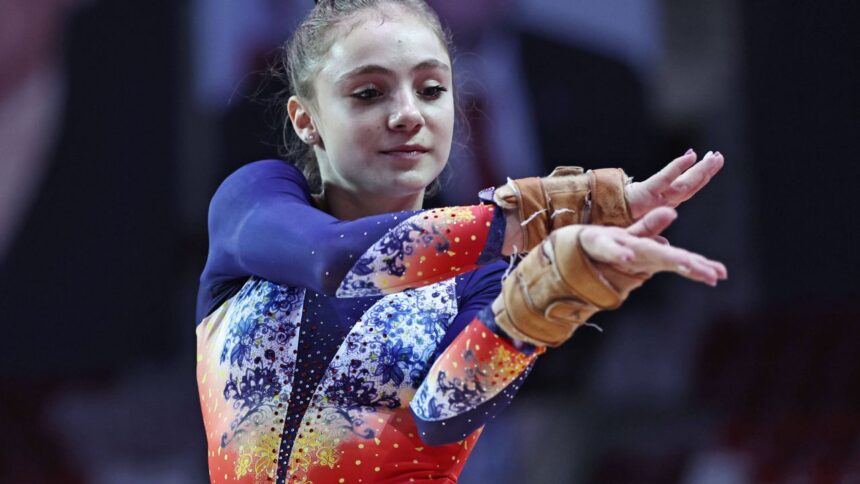 Startul Mondialului de Gimnastică: Sabrina Maneca-Voinea în centrul atenției pentru a sparge blestemul celor zece ani! 1 incepe mondialul de gimnastica toti ochii pe sabrina maneca voinea pentru a rupe blestemul de un deceniu 68f39e32381eb
