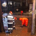 Furtună devastatoare în Constanța și împrejurimi: zeci de apeluri la intervenție după ploaia torențială de ieri noapte 2 inundatii si interventii de urgenta in constanta lumina harsova ovidiu si navodari zeci de sesizari in urma ploii torentiale de noaptea trecuta 68e5f175de290