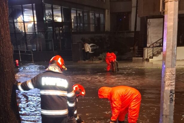 inundatii si interventii de urgenta in constanta lumina harsova ovidiu si navodari zeci de sesizari in urma ploii torentiale de noaptea trecuta 68e5f175de290