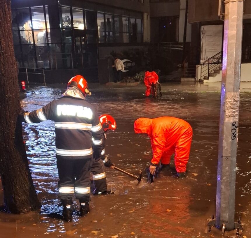 Furtună devastatoare în Constanța și împrejurimi: zeci de apeluri la intervenție după ploaia torențială de ieri noapte 1 inundatii si interventii de urgenta in constanta lumina harsova ovidiu si navodari zeci de sesizari in urma ploii torentiale de noaptea trecuta 68e5f175de290