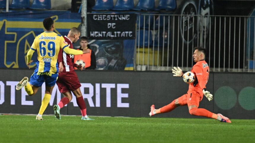 Islam Slimani, mesaj inspirator după o nouă înfrângere a CFR-ului: "Avem șanse la titlu, fiecare meci contează ca o finală!" 1 islam slimani discurs incredibil dupa ce cfr a suferit o noua infrangere putem lua titlul fiecare meci e o finala 68f69c9a6e9cd
