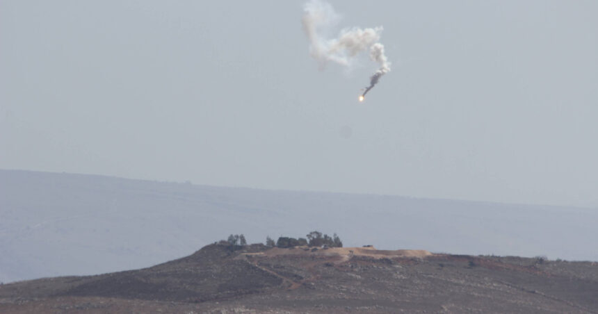 Israelul își intensifică atacurile în Gaza, în ciuda apelului lui Donald Trump de a suspenda bombardamentele: „Întoarcerea ar putea fi extrem de riscantă” 1 israelul continua ofensiva in gaza desi donald trump a cerut oprirea bombardamentelor este extrem de periculos sa va intoarceti 68e1040bc0ad7
