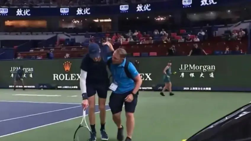 Jannik Sinner a stârnit îngrijorare, dar un prieten de încredere a dezvăluit o noutate senzațională: ultimele informații despre sănătatea jucătorului de tenis! 1 jannik sinner i a ingrijorat pe toti insa un apropiat a adus o veste uriasa ce se stie despre starea tenismenului 68e42ea25f804