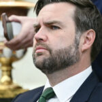 JD Vance: „Democrații au capturat guvernul federal”. Acuzații recente într-un context de criză guvernamentală în SUA 2 jd vance democratii au luat guvernul federal ostatic noi acuzatii in plin blocaj guvernamental in sua 68ec041e49c4f