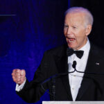 Joe Biden afirmă că națiunea traversează „momente dificile” în vremea lui Donald Trump: „Suntem mai puternici decât orice tiran” 3 joe biden sustine ca tara trece prin zile negre sub presedintia lui donald trump suntem mai puternici decat orice dictator 68ffc00783e67