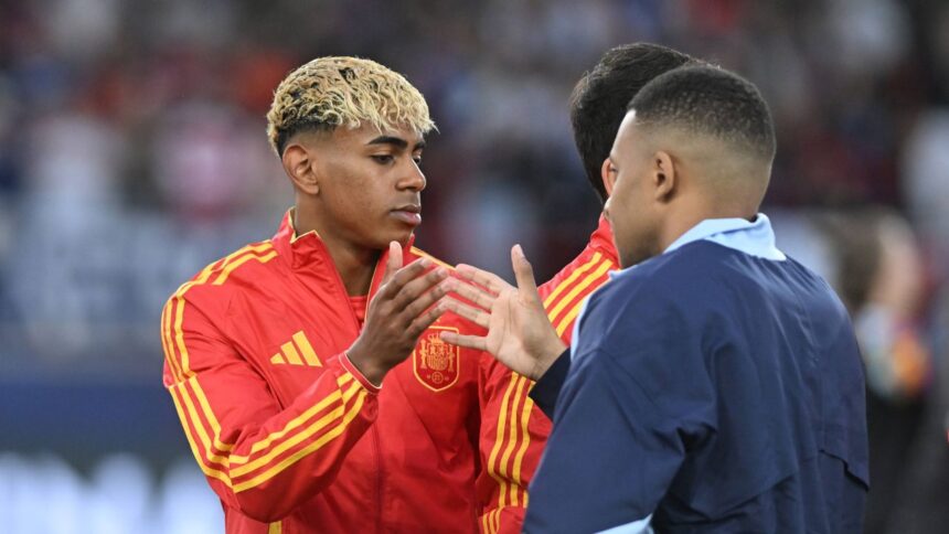 Kylian Mbappe își împărtășește părerea despre Lamine Yamal: cum l-a caracterizat starul francez pe adversarul său de la FC Barcelona 1 kylian mbappe a deschis subiectul despre lamine yamal cum l a descris francezul pe rivalul sau de la fc barcelona 68ea1d759f67a