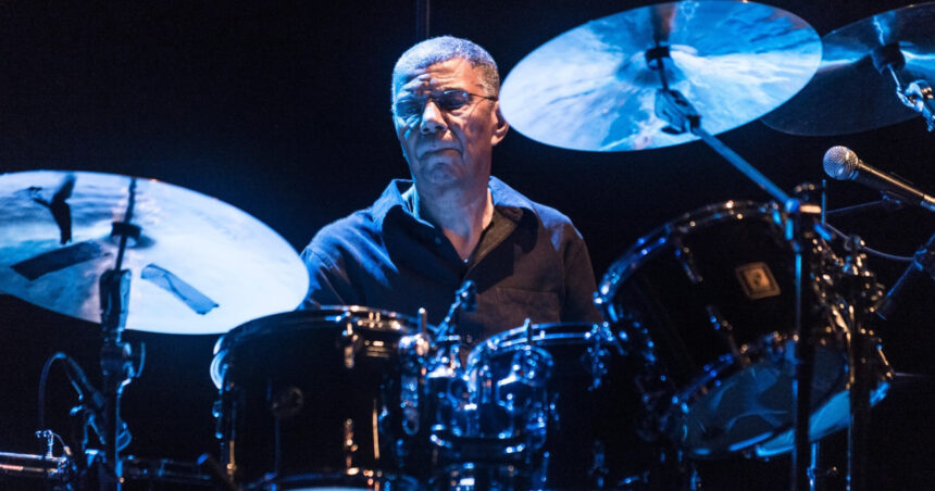 A plecat în lumea celor drepți legendarul toboșar de jazz Jack DeJohnette, la 83 de ani 1 legendarul tobosar de jazz jack dejohnette a murit la varsta de 83 de ani 68ffa3f8391f8