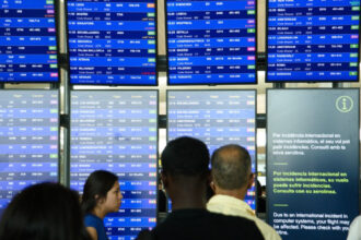 lituania a inchis din nou aeroportul din vilnius din cauza baloanelor care au intrat in spatiul sau aerian din belarus 68fd359c4b14f