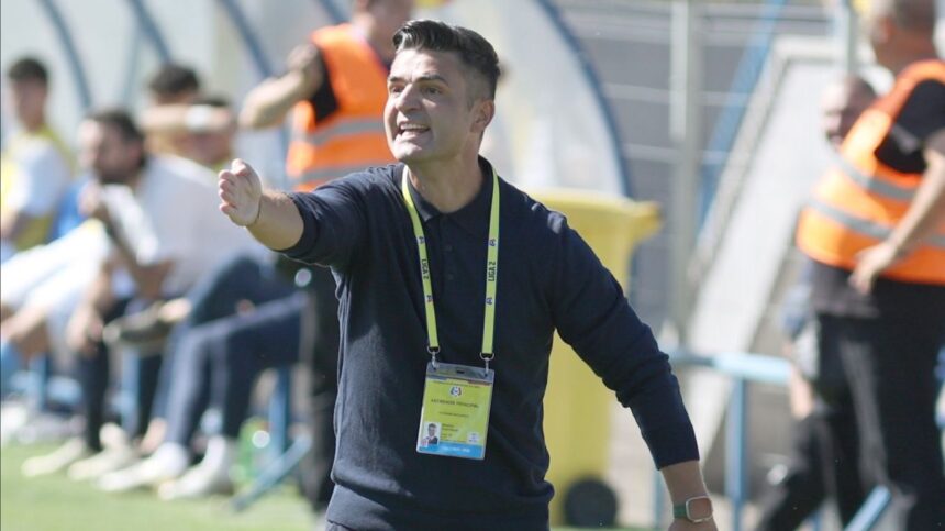 Etapa 9 a Ligii a 2-a: Șapte confruntări începând cu ora 11:00, iar duelul Corvinul - Steaua la 12:30! 1 live text etapa 9 din liga 2 sapte meciuri se joaca de la 1100 corvinul steaua de la 1230 68e0d1686db13