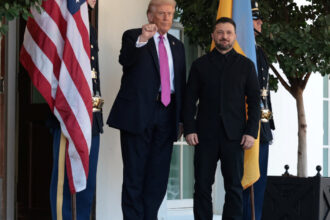 live videotext miza enorma pentru pacea in ucraina volodimir zelenski primit de donald trump la casa alba rachetele tomahawk pe agenda 68f282f218f44