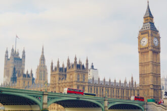 londra lanseaza planul pentru emisii net zero cum vrea guvernul britanic sa reduca facturile si sa stimuleze economia 690263dfcae7c