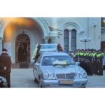 Mădălina din Giurgiu, mămica care a pierdut lupta după naștere la clinica privată Armonia din Constanța, găsește astăzi odihna eternă, fiind condusă pe ultimul drum cu onoruri militare. 3 madalina mamica din giurgiu care a decedat dupa nastere la clinica privata armonia din constanta este inmormantata astazi cu onoruri militare 68eb929e5b9d3