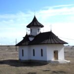 manastirea dumbraveni si consiliul local au facut pace intr un litigiu care avea ca miza 10 hectare de teren 69016454c466f