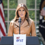 Melania Trump dezvăluie reunirea emoționantă a opt copii ucraineni cu familiile lor, după o despărțire dureroasă în Rusia 3 melania trump anunta ca opt copii ucraineni separati de familii si dusi in rusia s au reunit cu parintii lor 68e93ecb87e69
