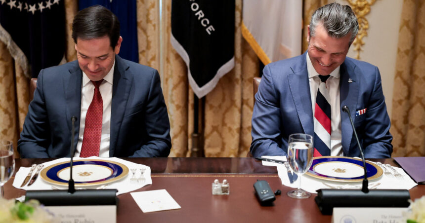 Figuri de seamă din echipa lui Trump, precum Marco Rubio și Pete Hegseth, s-au stabilit alături de familiile lor în unități militare. 1 membri importanti ai administratiei trump inclusiv marco rubio si pete hegseth s au mutat in baze militare cu familiile lor 6904a00c42c7b