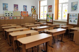 ministerul educatiei a aprobat suspendarea cursurilor in judetul constanta pe 8 octombrie din cauza codului rosu de ploi 68e4cc8cb4a2e