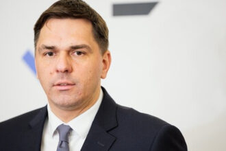 ministrul lituanian al culturii a demisionat dupa ce nu a putut spune daca peninsula crimeea este ucraineana sau ruseasca 68dfe12fd6126