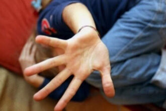 minor dus inconstient la domiciliul bunicului sau detalii dintr un scandal absurd care a avut loc km 4 5 6903f1ea95adb