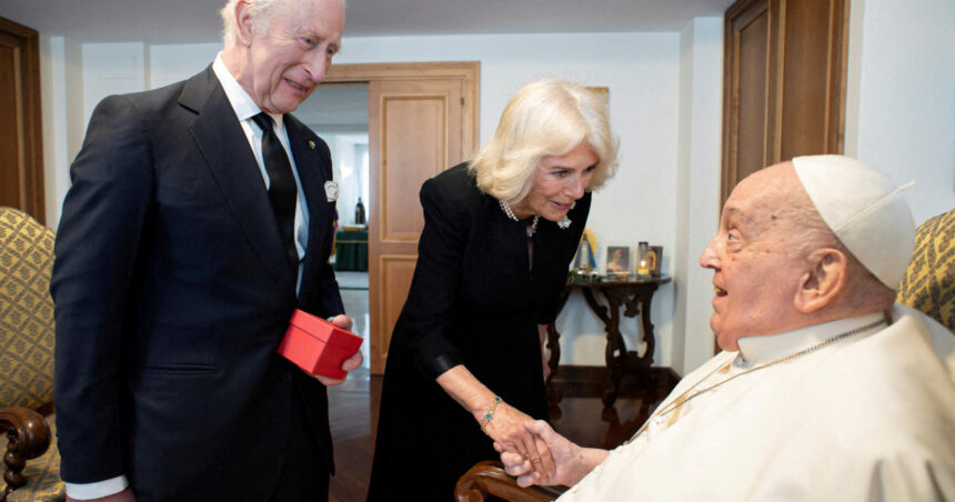 O clipă de neuitat: Regele britanic și Papa se unesc în rugăciune după cinci secole de așteptare 1 moment istoric regele britanic se va ruga alaturi de papa pentru prima data in cinci secole 68f8f060c14ba