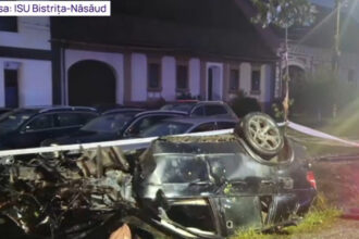 momentul in care o soferita care bause alcool se rastoarna cu masina 3 oameni au fost raniti printre care si un copil 68e22461d6b88