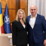 Întâlnire de marcă: Nadia Comăneci și Mihai Covaliu discută cu premierul Ilie Bolojan despre comemorarea „Anului Nadia Comăneci” în 2026 2 nadia comaneci si mihai covaliu s au intalnit cu premierul ilie bolojan discutii despre celebrarea anului nadia comaneci in 2026 68ed63e5b0315