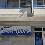 Controalele CJPC Constanța scot la iveală nereguli la Hotelul Sport și Complexul Flămânda: suspendarea temporară a serviciilor de cazare 2 nereguli descoperite de cjpc constanta la hotelul sport si hotelul din complexul flamanda activitatea de cazare oprita temporar 68f5de66a3de4
