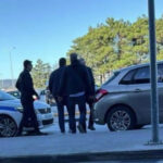 Breaking News: Sorin Oprescu, fostul primar al Capitalei, prins de autorități în apropierea aeroportului din Salonic 3 news alert fostul primar al capitalei sorin oprescu retinut de politisti langa aeroportul din salonic 68e1517c0fc99