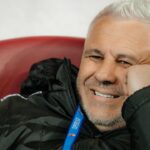 Știre de Ultimă Oră: Marius Șumudică își fixează destinația! Declarația antrenorului român: „Am ajuns la un consens!” 2 news alert marius sumudica semneaza anuntul facut de antrenorul roman sunt inteles 68efa9b310899