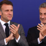 Întâlnire surpriză la Palatul Elysee: Emmanuel Macron îl întâmpină pe Nicolas Sarkozy înainte de condamnare 2 nicolas sarkozy primit de emmanuel macron la palatul elysee cu cateva zile inainte de a merge la inchisoare 68f62a1890e82