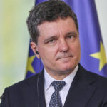 Nicușor Dan își dezvăluie opțiunea pentru alegerile din Primăria București: „Am o alegere clară” 3 nicusor dan despre alegerile la primaria capitalei am o preferinta 68fb0dd1aef41