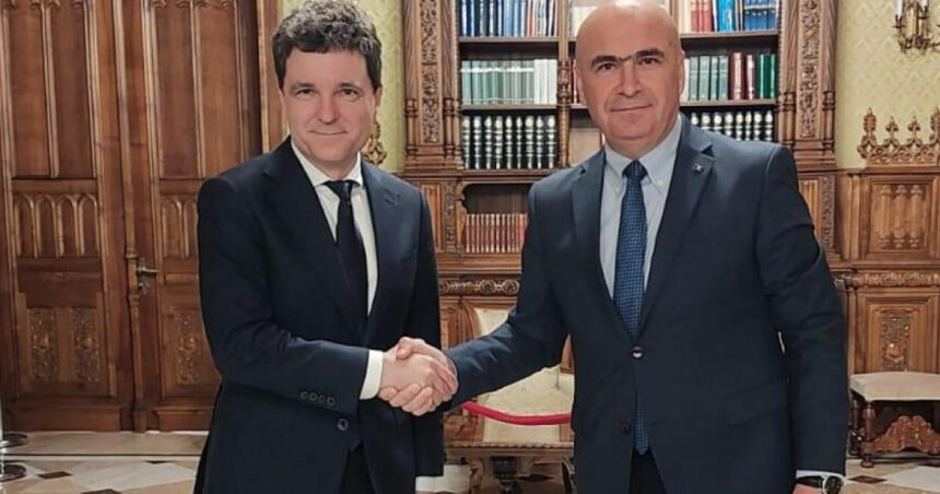 Nicușor Dan răspunde zvonurilor despre demisia lui Bolojan: „Categoric nu”. Președintele promite soluționarea problemei pensiilor pentru magistrați. 1 nicusor dan despre o demisie a lui bolojan nicidecum cand spune presedintele ca va fi rezolvata problema pensiilor magistratilor 68f6753348a36