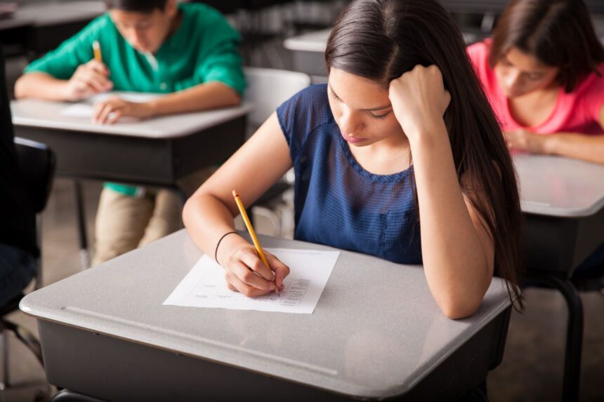 Reguli noi pentru competițiile școlare și activitățile extracurriculare: Ministerul Educației deschide dialogul cu publicul 1 noi reguli pentru olimpiadele scolare si proiectele extrascolare ministerul educatiei lanseaza consultarea publica 68f65a8c9a1b2
