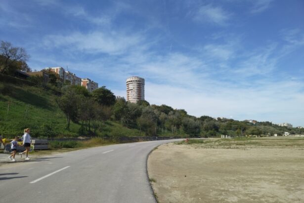 noua promenada de pe taluzul din zona modern prinde contur a primit mai multe avize importante 68e98cde0a301
