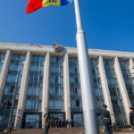 Cabinetul Munteanu își începe mandatul la Chișinău: Componența echipei și posibilele condiții pentru demisia premierului selectat 3 noul guvern de la chisinau a fost investit cine face parte din cabinetul munteanu si in ce conditii isi va da demisia premierul ales 6904f470723f1