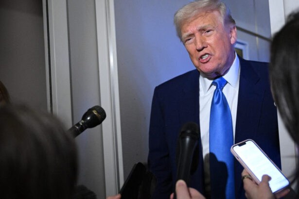 nu vrei sa fii la bordul air force one cu donald trump ce spune o jurnalista despre obiceiurile presedintelui sua in deplasari 68ea6fc01f457