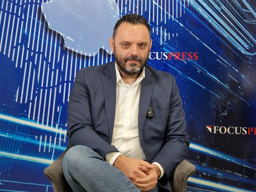 Florin Cocargeanu preia conducerea Ministerului Dezvoltării, dar la Pitești, valurile de controverse se fac simțite! 1 numirea lui florin cocargeanu la ministerul dezvoltarii starneste controverse la pitesti 68dc6876097c7