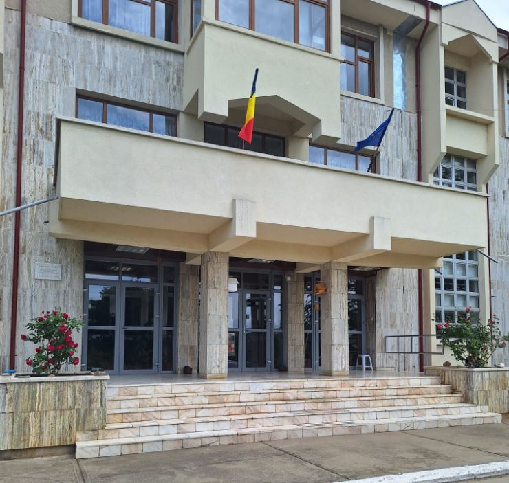 Destinul elevilor de la Liceul Tehnologic Axiopolis din Cernavodă: Ce se întâmplă cu cei 14 tineri după desființarea unei clase? 1 o clasa de la liceul tehnologic axiopolis din cernavoda se desfiinteaza iata ce se intampla cu cei 14 elevi 690044aba8842