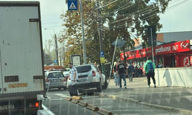 Accident pe trotuar: O bătrână de 87 de ani, victima unui impact rutier - Detalii de la IPJ Constanța 1 o femeie de 87 de ani a fost lovita de o masina pe trotuar ce spune ipj constanta despre accident 68fa2bab8017f