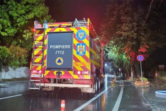 o noua explozie intr un bloc de locuinte un varstnic de 77 de ani a ajuns la spital 68f49be5807e3