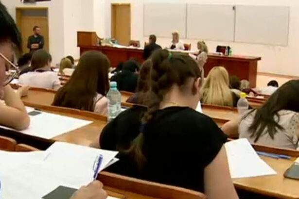 o studenta din constanta a castigat procesul impotriva universitatii care a obligat o sa plateasa zeci de mii de euro pentru transfer 68f09de70e8d2