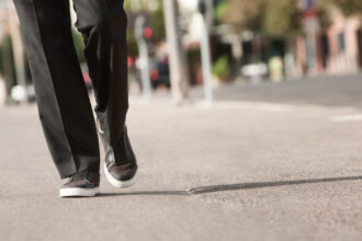 o tara europeana limiteaza viteza pietonilor la 6 km h pentru a preveni accidentele pe trotuare 6901fa03488e9